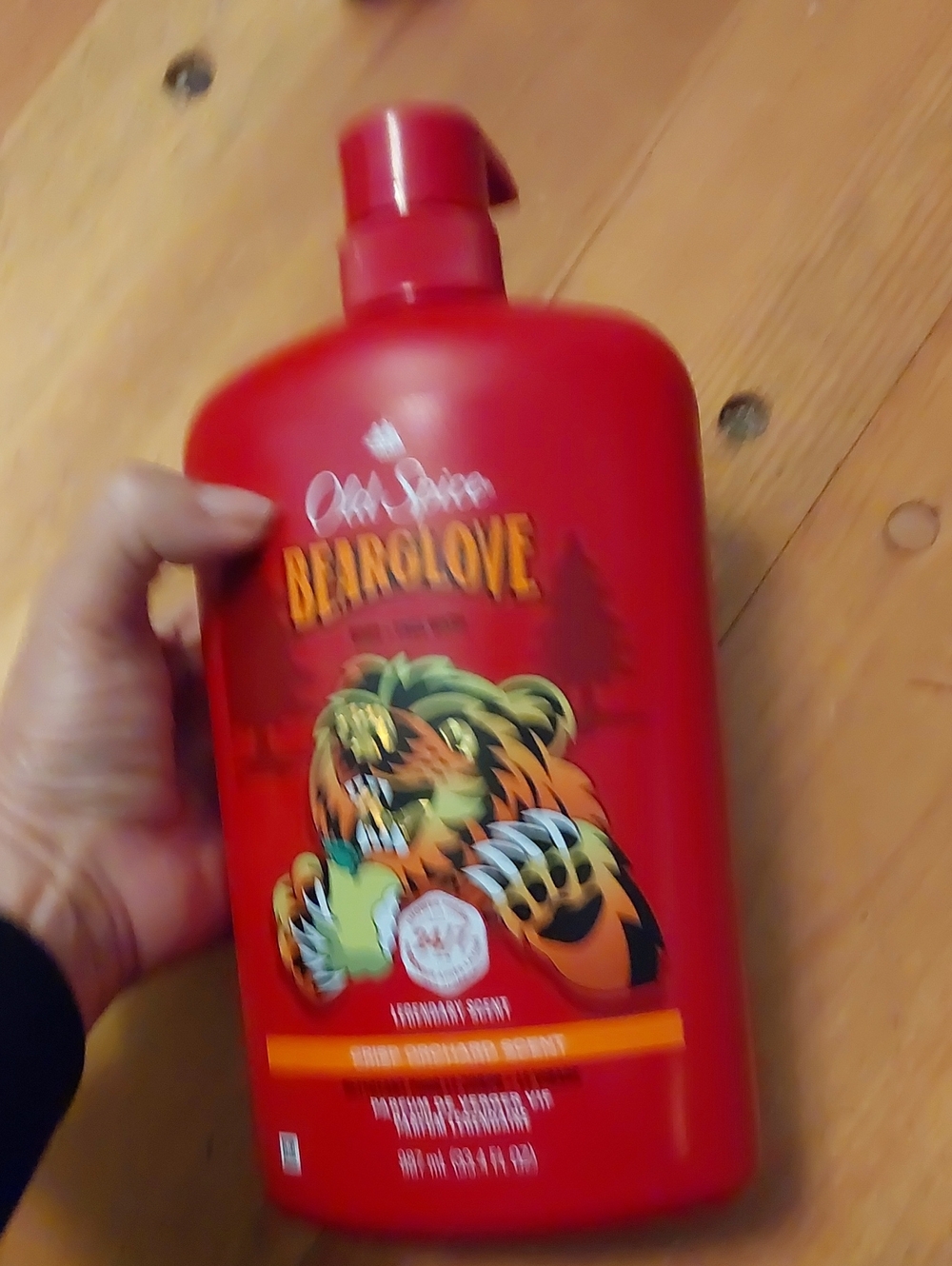 Old Spice Bearglove Body Face Wash Crisp Orchard Scent 33.4 oz Pump